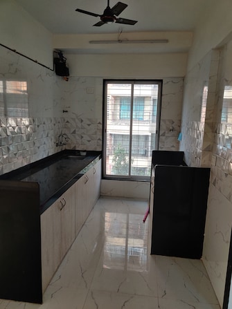 2 BHK Apartment For Rent in Shree Rashmi Jewel Kandivali West Mumbai  8083374