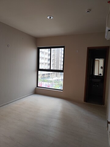 Room in 3 BHK Apartment at M3M Sky City, Sector 65 – for Sale