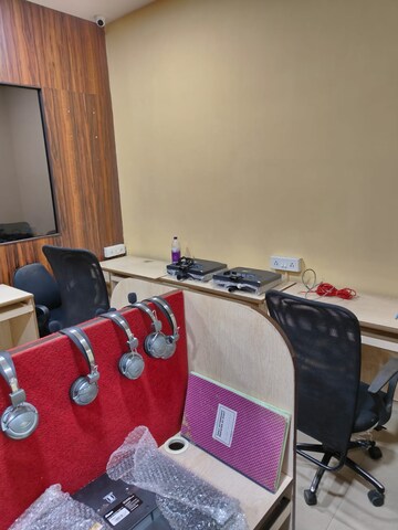 Team Area in  Office Space at Salt Lake Sector V – for Rent