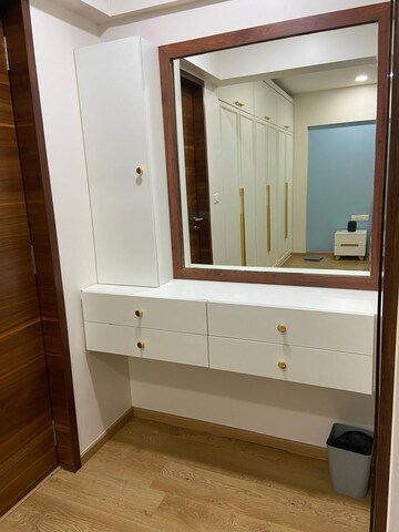 Bathroom in 3.5 BHK Apartment at Konark Vista, Magarpatta City – for Rent