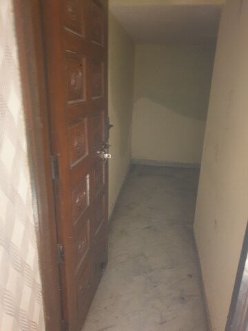 Furnished Amenities in 4 BHK Independent House at Sector 16 – for Rent