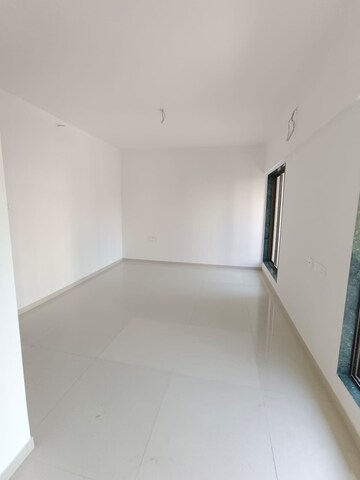 Room in 2 BHK Apartment at Panch Pakhadi – for Rent