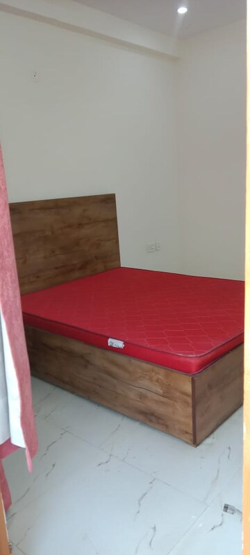 Bedroom in 2 BHK Apartment at Pioneer Park Phase 1, Sector 61 – for Rent