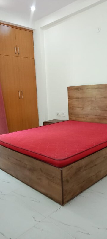 Bedroom in 2 BHK Apartment at Pioneer Park Phase 1, Sector 61 – for Rent