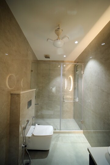 Bathroom in 4 BHK Builder Floor at Ansal Sushant Lok I, Sector 43 – for Rent
