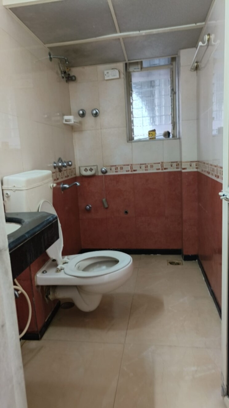 Bathroom, tulip-chs-santacruz 2 Bedroom 856 Sq.Ft. Apartment In Santacruz East Mumbai 8083585