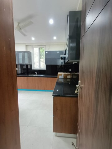 Kitchen in 2 BHK Builder Floor at Sector 44 – for Rent