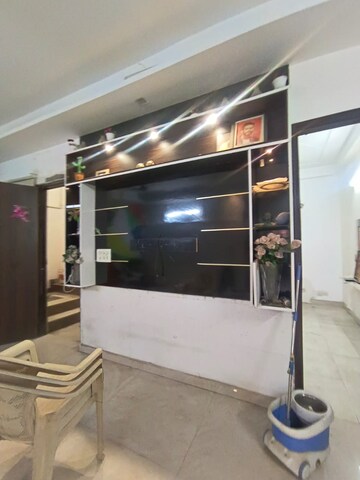 Bathroom in 4 BHK Builder Floor at Sector 43 – for Rent
