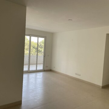 Room in 3.5 BHK Builder Floor at Ansal API Esencia, Sector 67 – for Sale