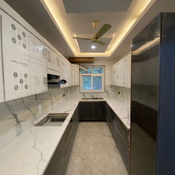 Kitchen in 3.5 BHK Builder Floor at Ansal API Esencia, Sector 67 – for Sale