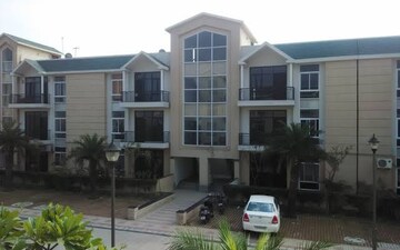 3 BHK Builder Floor For Sale in Omaxe Silver Birch, North Mullanpur