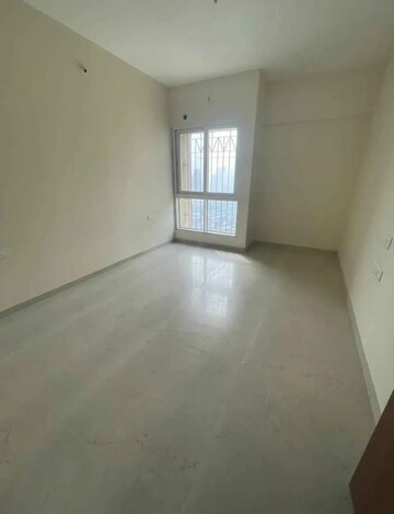 Bedroom in 2 BHK Apartment at Dosti West County, Balkum Pada – for Rent