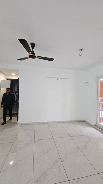 Room in 3 BHK Apartment at Rishita Manhattan, Gomti Nagar – for Sale