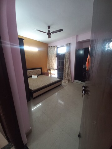 Room in 2 BHK Apartment at Omaxe Heights, Sector 86 – for Rent