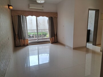 Room in 3 BHK Apartment at Paradise  Sai Wonder, Kharghar – for Rent