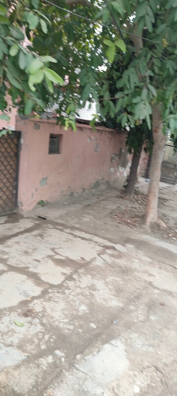  Plot For Sale in RWA Apartments Sector 52, Sector 52