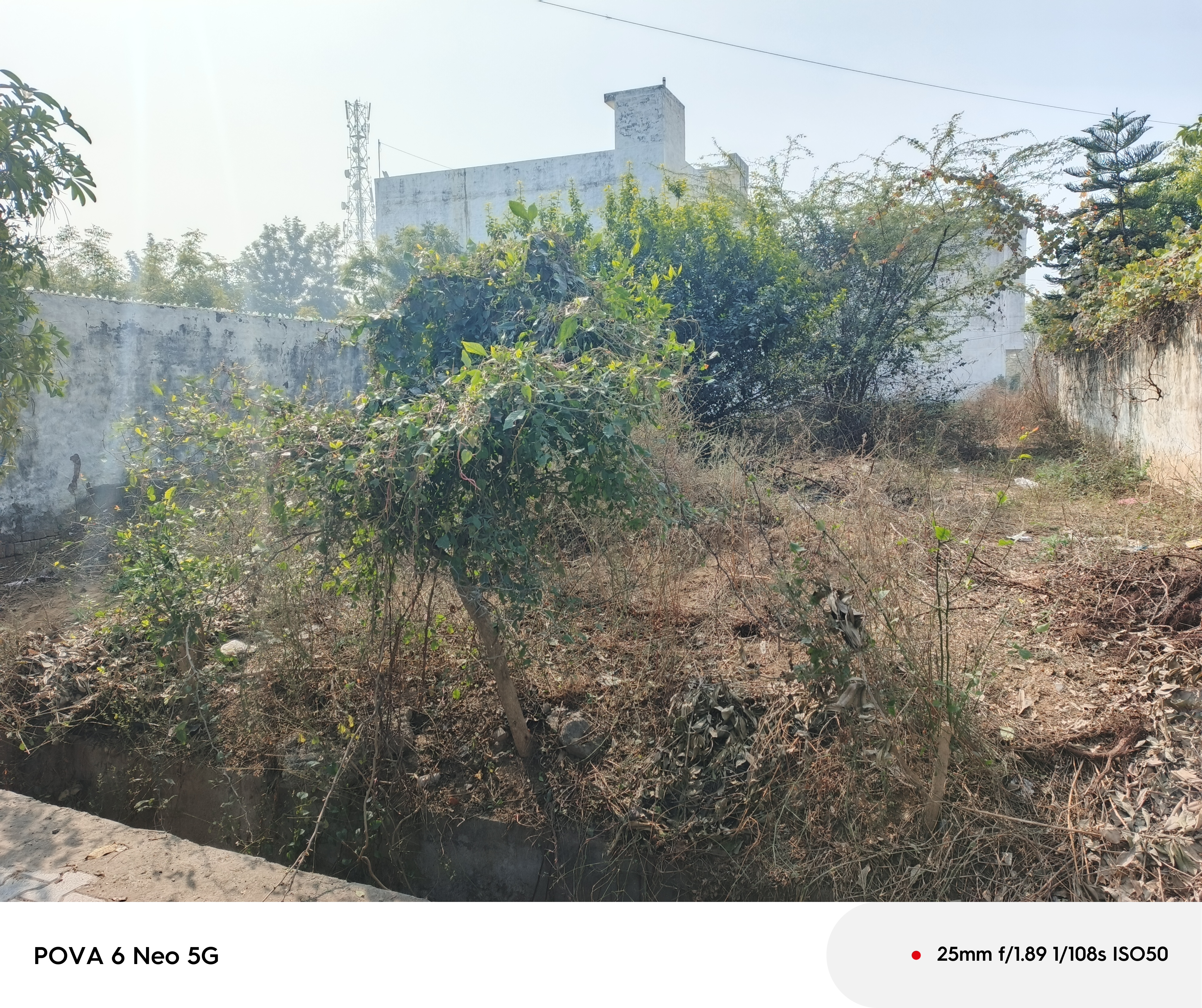 Plot For Sale in Dabur Railway Station Cha