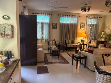 Living Room in 1 BHK Builder Floor at Palam Vihar Residents Association, Palam Vihar – for Rent