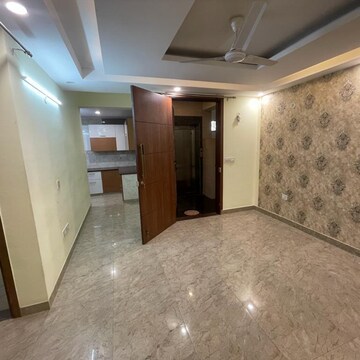 Room in 2 BHK Builder Floor at Sector 57 – for Rent