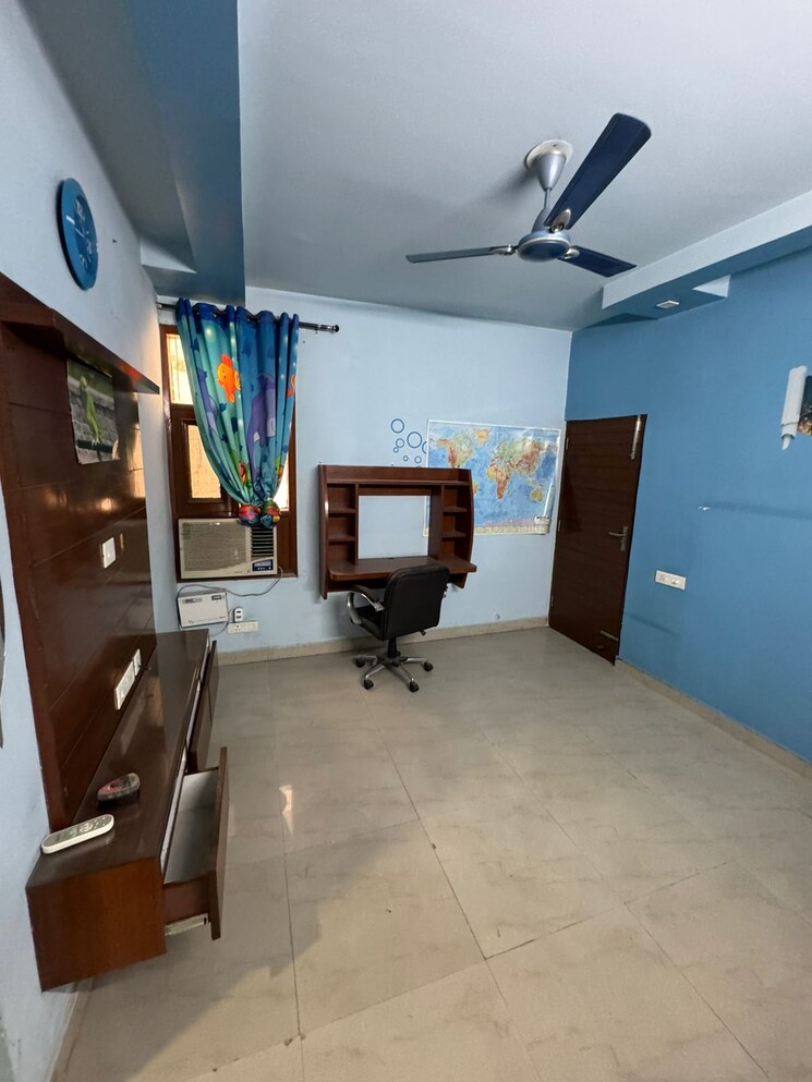 Bedroom, kishanpura 3 Bedroom 1800 Sq.Ft. Apartment In Kishanpura Zirakpur 8084096