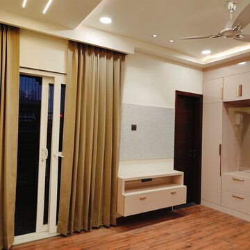 Building Lobby in 3 BHK Builder Floor at Sector 46 – for Rent