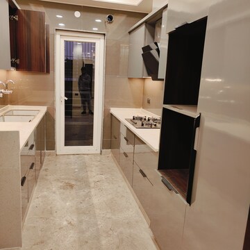 Team Area in 3 BHK Builder Floor at Sector 46 – for Rent