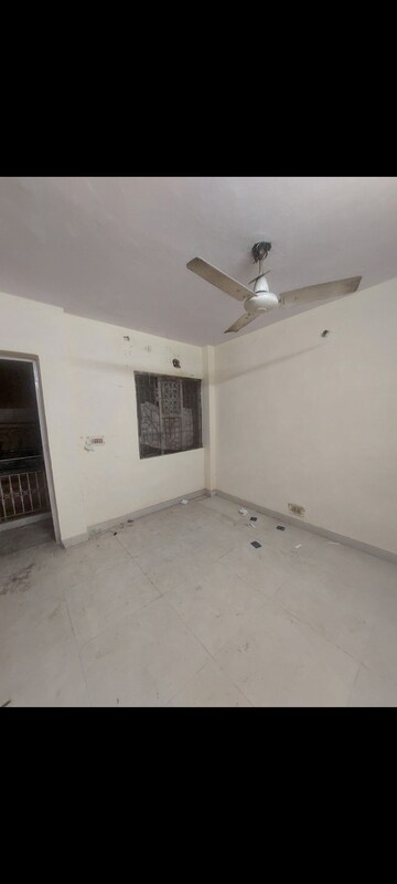 Room in 1 BHK Apartment at Sarita Vihar – for Rent