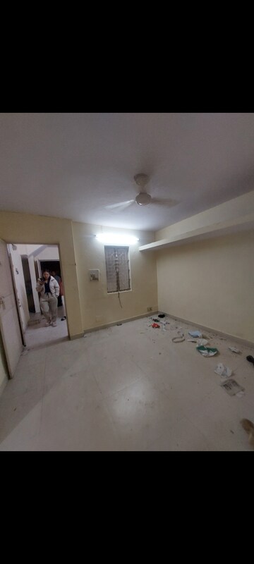 Room in 1 BHK Apartment at Sarita Vihar – for Rent