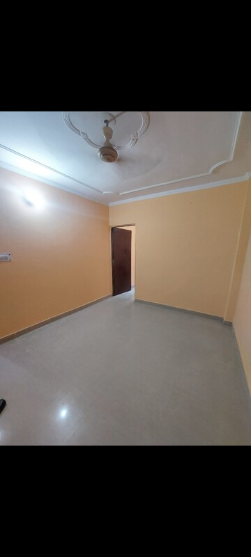 Room in 1 BHK Apartment at Sarita Vihar – for Rent