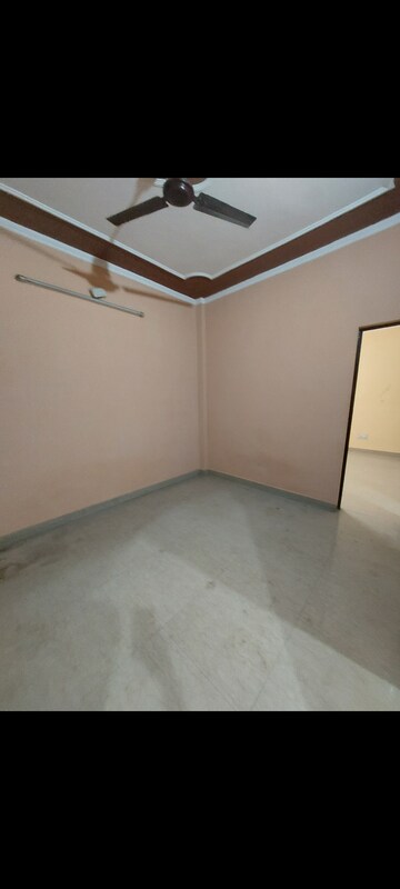 Room in 1 BHK Apartment at Sarita Vihar – for Rent