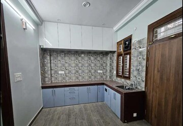 Room in  Pg at Gomti Nagar – for Rent