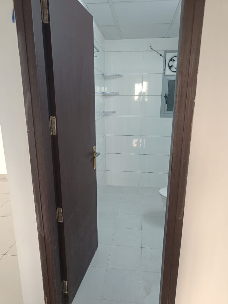 Bathroom, gulshan-bellina 2 Bedroom 1020 Sq.Ft. Apartment In Sector 16 Greater Noida Greater Noida 8084236
