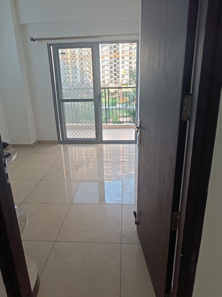 Room, gulshan-bellina 2 Bedroom 1020 Sq.Ft. Apartment In Sector 16 Greater Noida Greater Noida 8084236