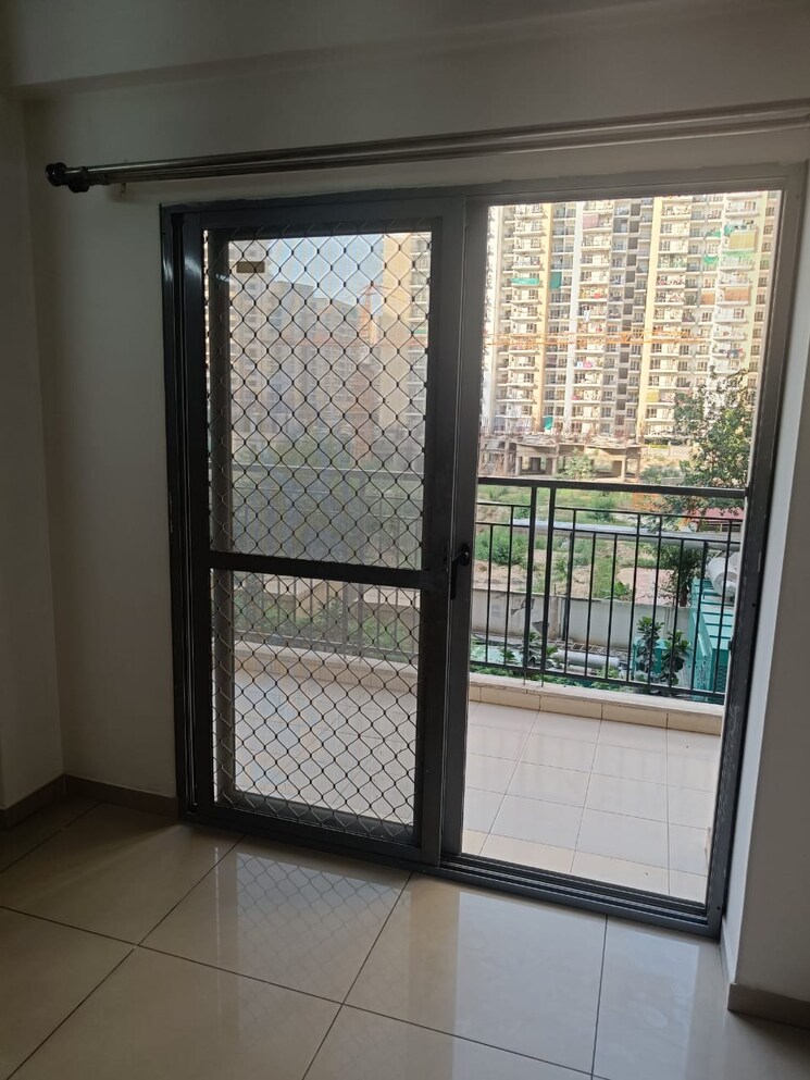 Balcony, gulshan-bellina 2 Bedroom 1020 Sq.Ft. Apartment In Sector 16 Greater Noida Greater Noida 8084236