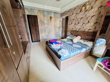 Bedroom in 2 BHK Apartment at HDIL Metropolis Residences, Andheri West – for Rent