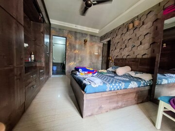 Bedroom in 2 BHK Apartment at HDIL Metropolis Residences, Andheri West – for Rent