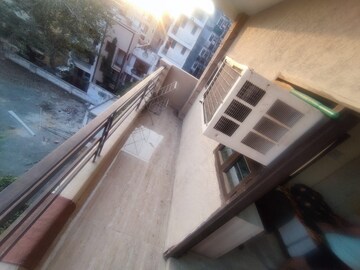 Staircase in Studio Builder Floor at DLF City Phase III, Sector 24 – for Rent