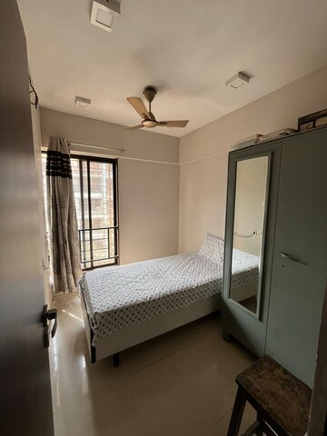Master Bedroom in 2 BHK Apartment at Chembur – for Rent