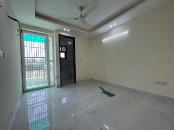Room in 2 BHK Apartment at Palm Residency Chhatarpur, Chattarpur – for Rent