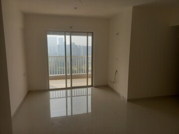 Room in 2 BHK Apartment at Sukhwani Hermosa Casa, Mundhwa – for Rent