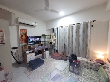 1 BHK Apartment For Rent in Collectors Colony Mumbai  8084423