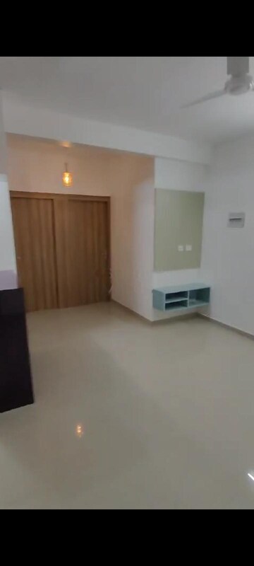 2 BHK Apartment For Rent in Central Park Resorts, Sector 48