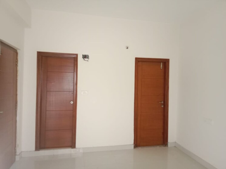 Room, manikonda 2 Bedroom 1070 Sq.Ft. Apartment In Manikonda Hyderabad 8084444