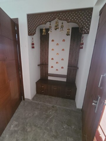 Building Lobby in 3 BHK Builder Floor at Sector 45 – for Rent
