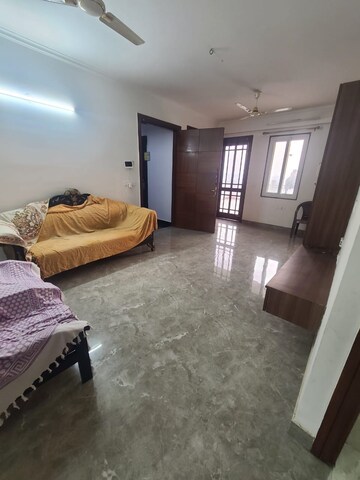 Living Room in 3 BHK Builder Floor at Sector 45 – for Rent