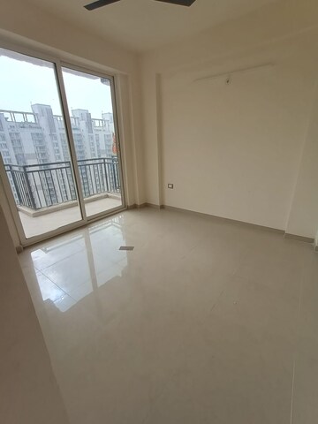 Room in  Office Space at ROF Aalayas, Sector 102 – for Rent