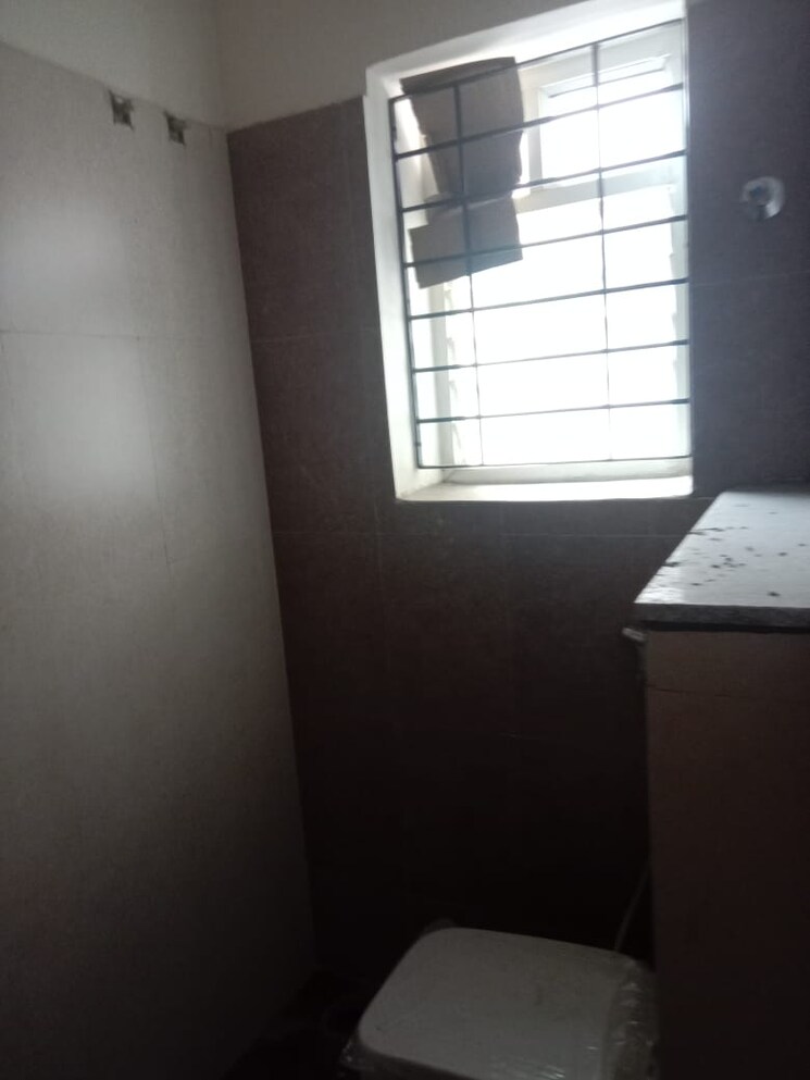 Bathroom, manikonda 2 Bedroom 1295 Sq.Ft. Apartment In Manikonda Hyderabad 8084593