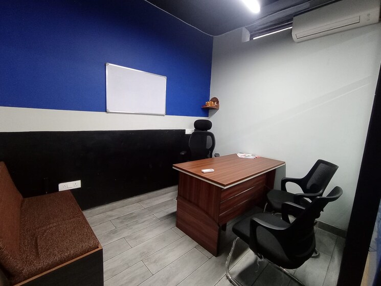 Team Area, alphathum Commercial Office Space 570 Sq.Ft. In Sector 90 Noida 8084800