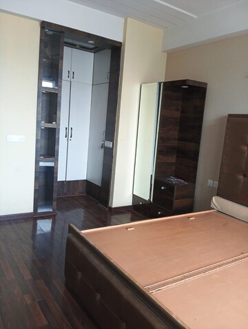 Kitchen in 3 BHK Apartment at Prateek Stylome, Sector 45 – for Rent