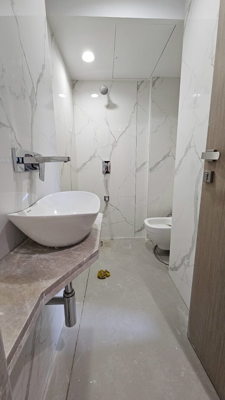 Bathroom, juhu-scheme 4 Bedroom 1700 Sq.Ft. Apartment In Juhu Mumbai 8084605
